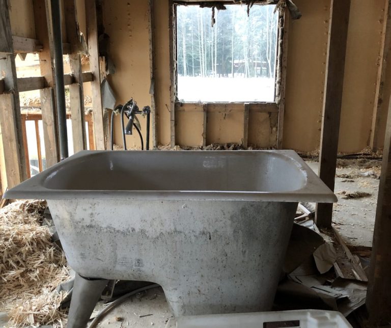 Myyjän vastuu asuntokaupassa ja omakotitalon kaupassa